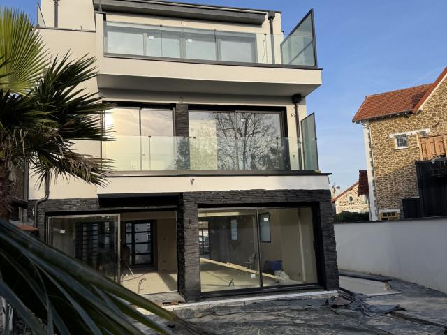St Maur la Varenne maison neuve 300m2 hab
