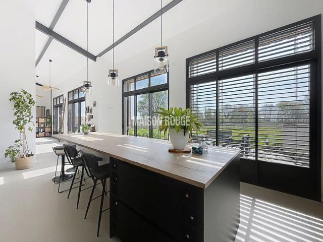 Rare à la vente: propriété avec appartement indépendant et 5 500 m² de terrain à 10 min de Saint Malo