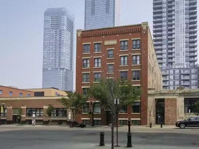 # St Nw, Edmonton, AB, T5J 1B1 condo for sale Listing ID E4.