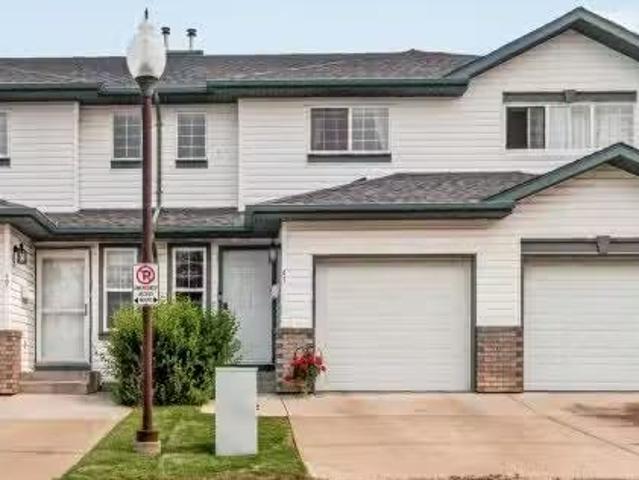 # St Nw, Edmonton, AB, T5Z 3S4 townhouse for sale Listing I.