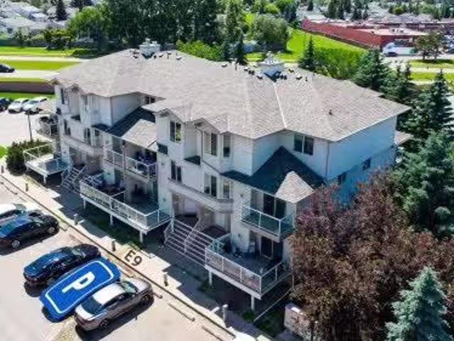 # St Nw, Edmonton, AB, T6L 7G8 townhouse for sale Listing I.