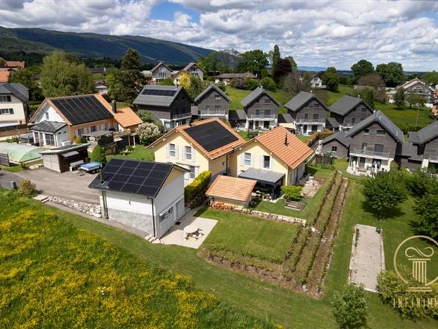 ST OYENS, SELTENES OBJEKT – Wunderschöne Doppelvilla mit 5,5 Zimmern in einer ruhigen und sehr angenehmen Gegend