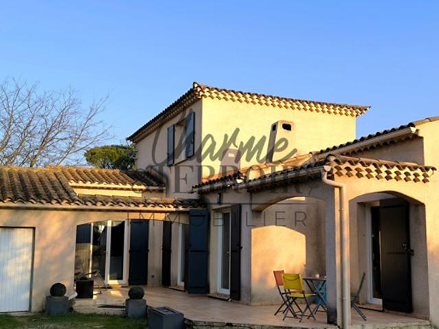 St Quentin la Poterie Villa de 100m2 avec jardin