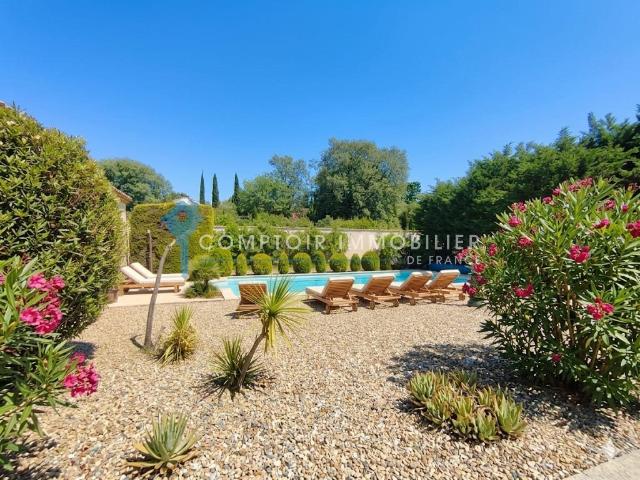 St Remy De Provence Dpt 13 A Vendre Propriete De 380M2 8 C. 380m² Saint Rémy de Provence