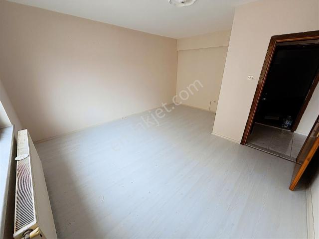 Stm Emlaktan 100. Yıl Mahnde Happy Yakınında Kiralık 2+1 Daire