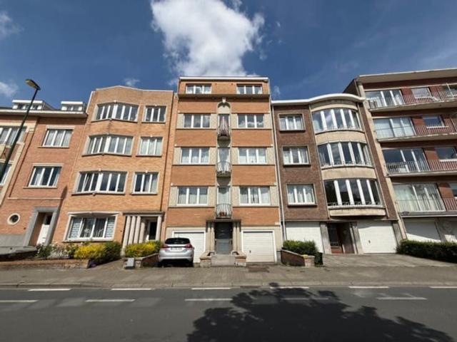 Stockel Place Dumon Completely renovated