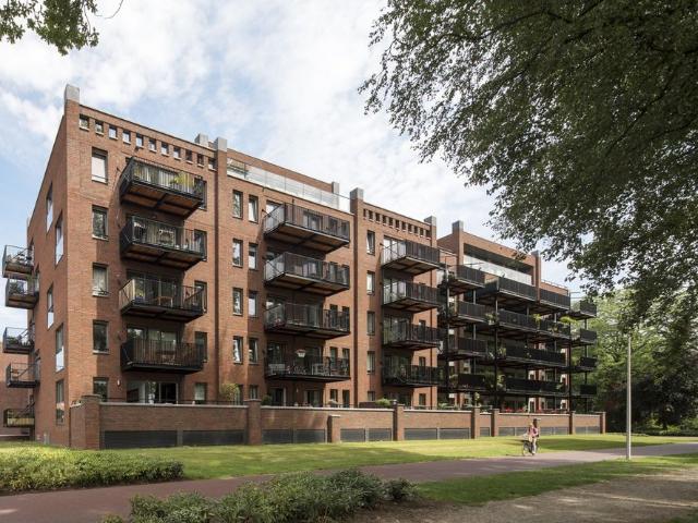 Stoer en industrieel wonen in Oog en Al, Utrecht