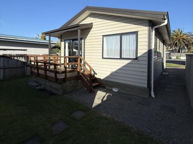 stoke, 1 bedroom