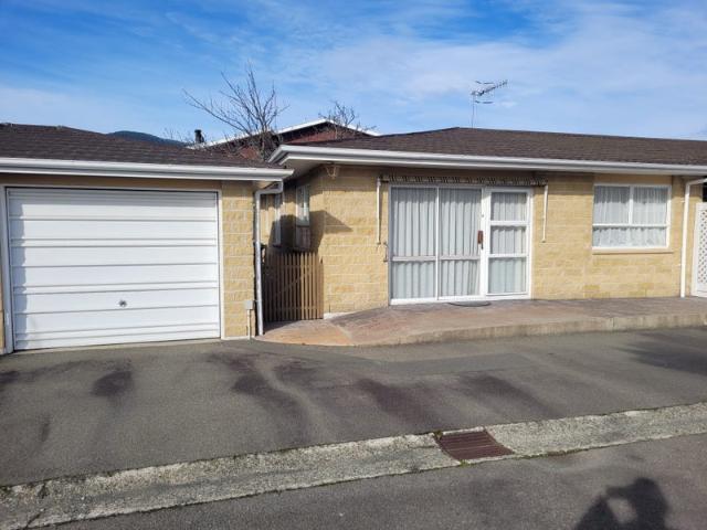 stoke, 2 bedrooms