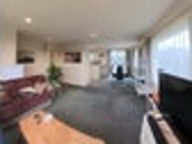 Stoke, 3 bedrooms, $650 pw