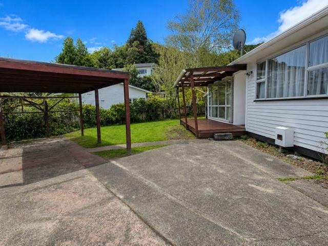 stokes valley, 2 bedrooms