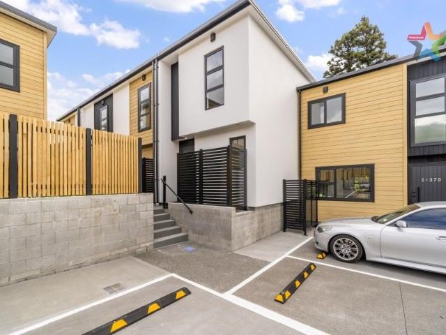 stokes valley, 2 bedrooms