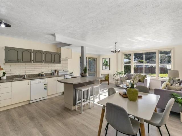 Stokes Valley, 4 bedrooms