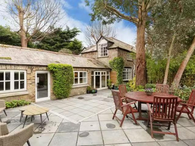 Stone Cottage, Clonard, Killiney Avenue, Killiney, Co Dublin.
