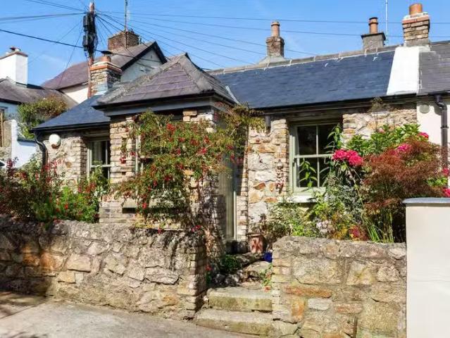 Stone Cottage, 6A Glenalua Road, Killiney, Co. Dublin, A96FW11.