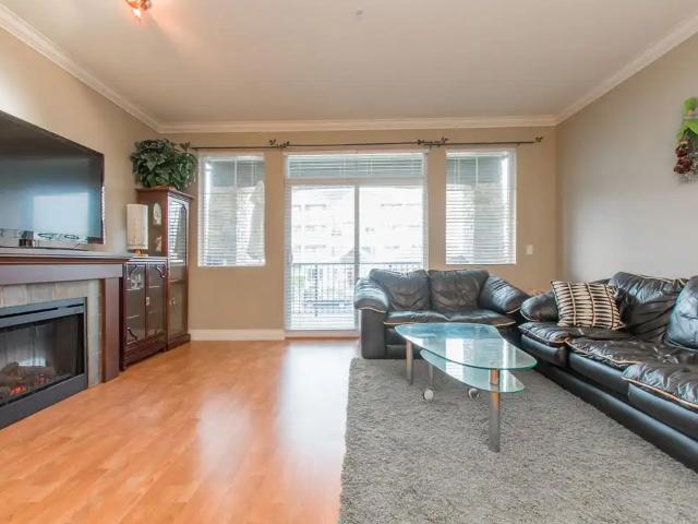 Stonegate Gorgeous Condo West Coast!