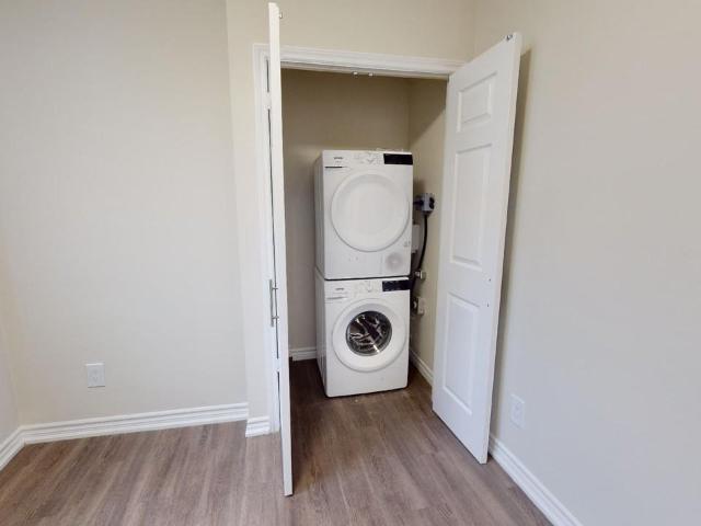 Stoney Creek 2 Bedroom Apartment for Rent at 40 Grandville Ave, Hamilton, ON L8E 1J7 Riverdale West