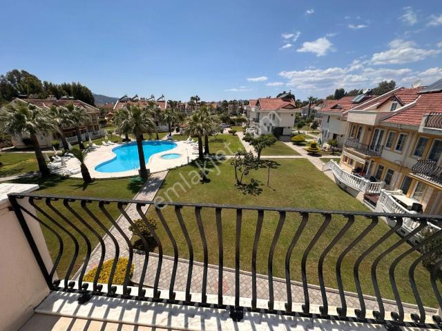 Stop’tan Foça Site İçi Havuzlu 2+1 Çatı Dubleks Daire