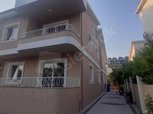 Stoptan Foça Günlükbaşı Geniş 2+1 Yüksek Giriş