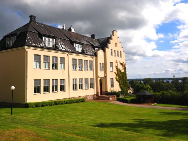 Stor mysig etta i bottenplan AB Hem