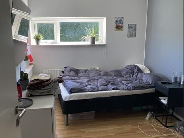 Stor og lys 4 værelses lejlighed i Mårslet