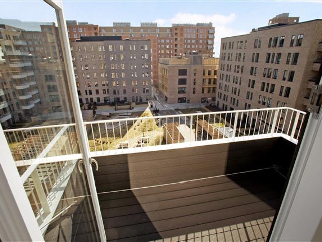 Stor og veldisponeret 2 værelses med flere terrasser, København S, København