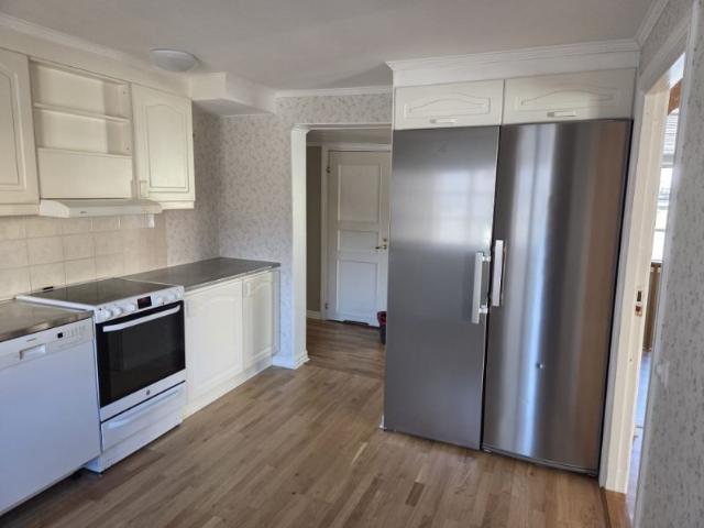 Stor rymlig 4: a i de äldre delarna av Gamleby 108 m² 10 428 kr