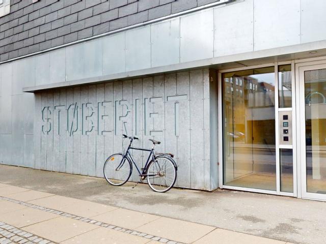 Stor 1 værelses studiebolig på 1. sal i Sydhavnen