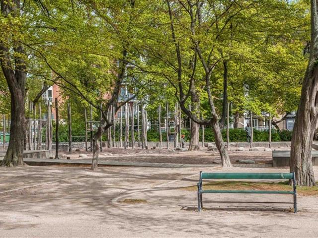 Stor 2 værelses lejlighed, København Ø, København