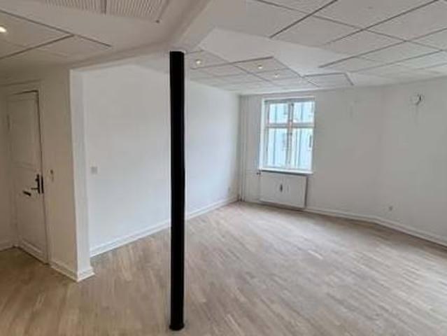 Stor 2 værelses lejlighed på 78 m² i Vejle
