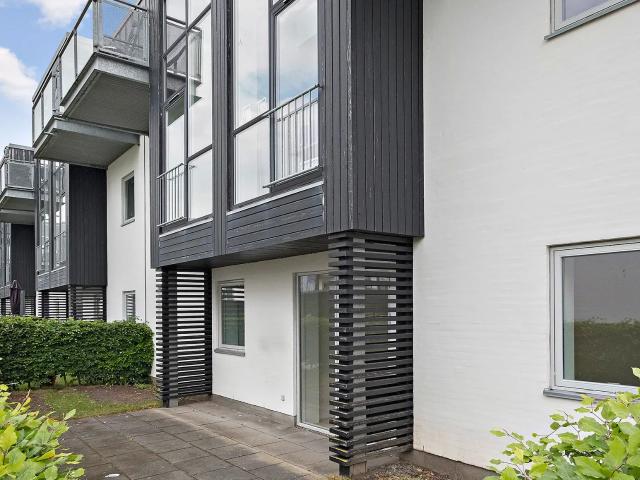 Stor 4 værelses lejlighed på 102 m² i Aalborg Øst