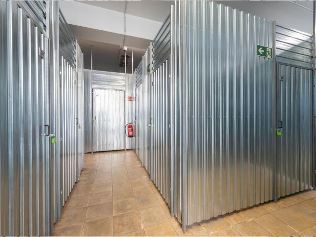 Warehouse for rent in Moers Ref 4511 | dreamo. Ch