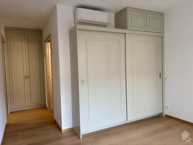 Storey apartment with 4.5 rooms on sale in Sierre 197 m² | dreamo. Ch