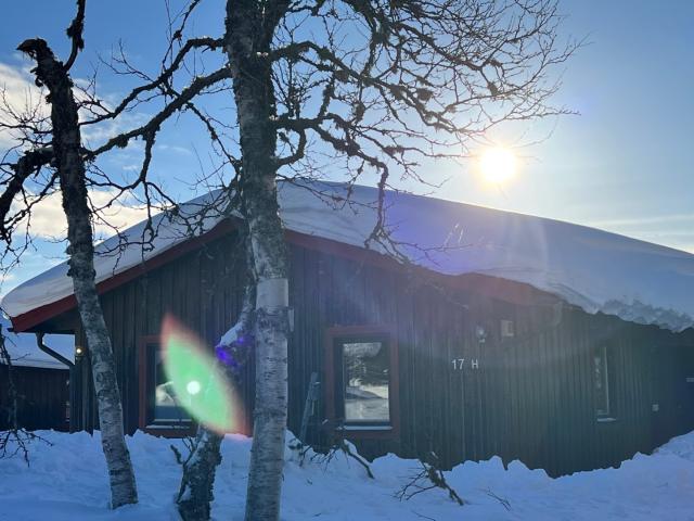 Storfjällsbyn. Vecka 15 och 43