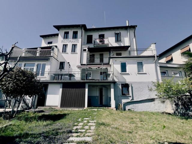 STORICA PENSIONE DI 13.5 LOCALI CON RISTORANTE A NOVAGGIO