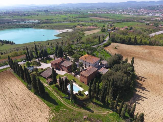 Storica tenuta del Xvii secolo a Sinalunga 2062m² Sinalunga