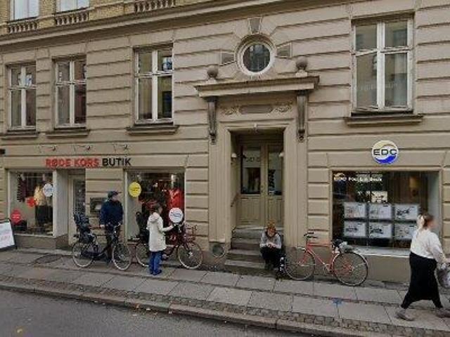 Stort, lyst kontor på Frederiksberg