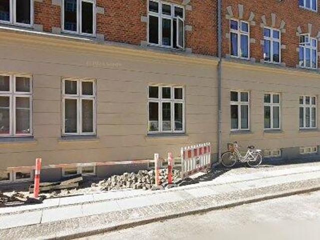 Stort lyst værelse udlejes på Frederiksberg