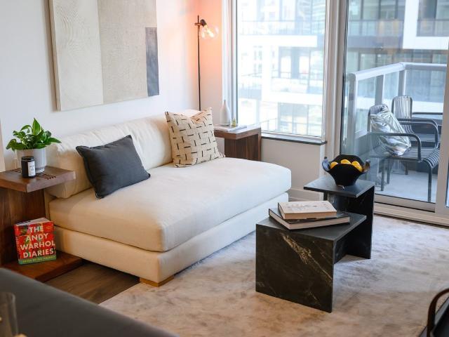 Story of Midtown Toronto 1 Bedroom Apartment for Rent at 73 Broadway Ave, Toronto, ON M4P 0G3 North Toronto