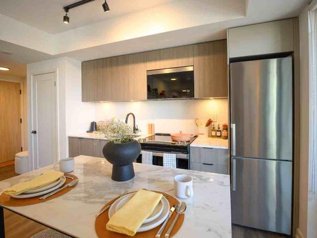 Story of Midtown Toronto 2 Bedroom Apartment for Rent at 73 Broadway Ave, Toronto, ON M4P 0G3 North Toronto