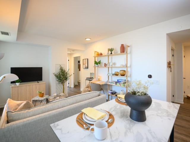Story of Midtown Toronto 2 Bedroom Apartment for Rent at 73 Broadway Ave, Toronto, ON M4P 0G3 North Toronto