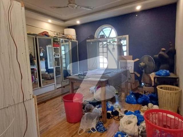 State of the Art Commercial House On Rent In Gulberg