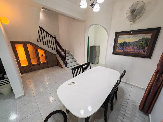 Station 18 Pengkalan 25 Storey End Lot with Furniture 20x65