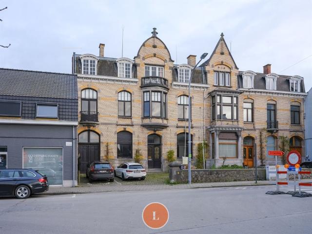 statig herenhuis te koop in centrum Lauwe
