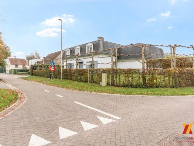 Statige woning in rustige straat te Zonhoven