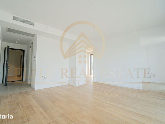 Statiunea Mamaia Vanzare apartament cu 4 camere, 3 bai cu vedere la