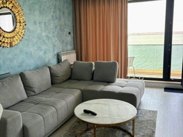 Statiunea Mamaia, zona Butoaie apartament cu vedere frontala la lac