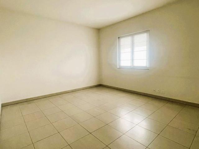 STABIO – APPARTAMENTO IN VILLA CON GIARDINO