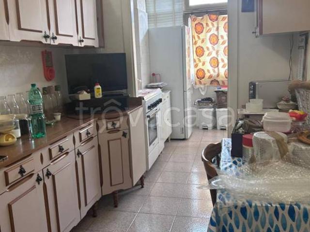Stabile in affitto a Roma via Monteforte Irpino, 12, Tor de' Schiavi