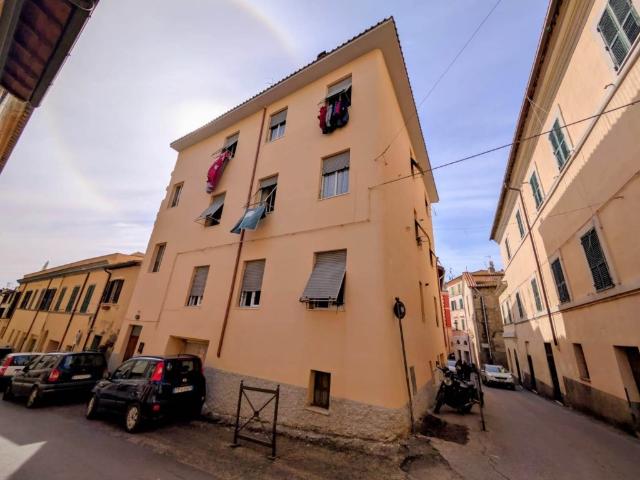 Stabile in vendita a Tarquinia